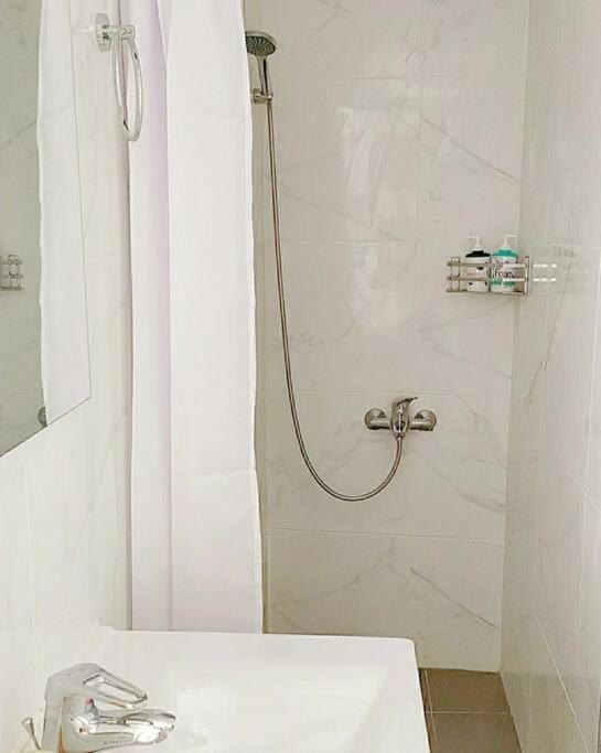 Sunny Two-Bedroom Apartment Next To Panathenaic Stadium Exterior foto
